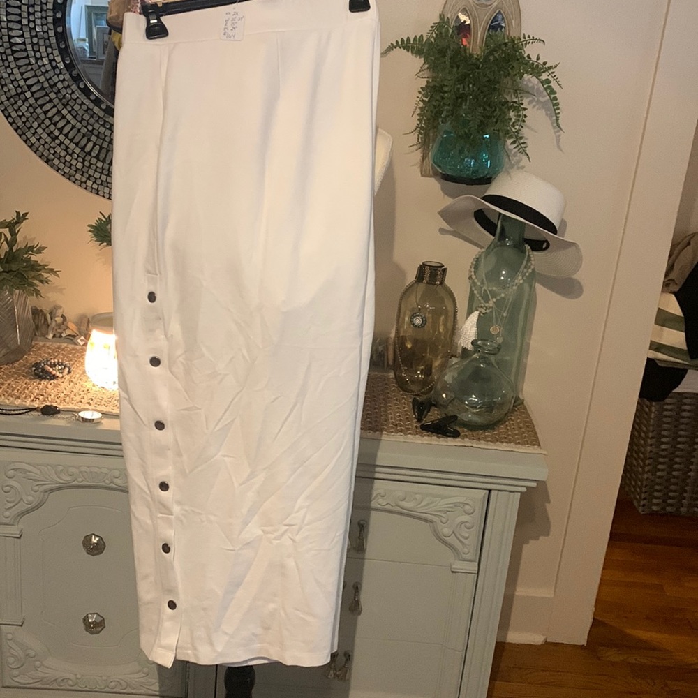 John Mark white pants, cropped